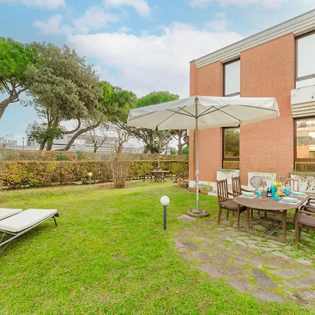 Alberto Flat - In Front Of The & 20 Min To Venice *