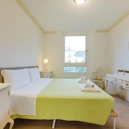 Alberto Flat - In Front Of The & 20 Min To Venice Apartamento