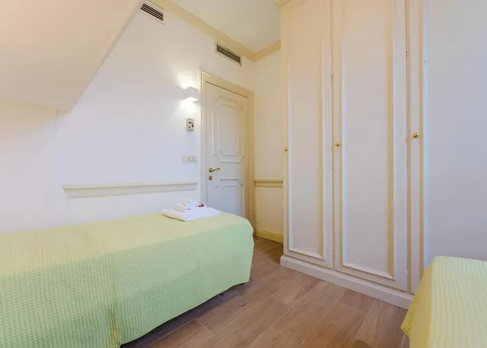 Alberto Flat - In Front Of The & 20 Min To Venice Apartamento